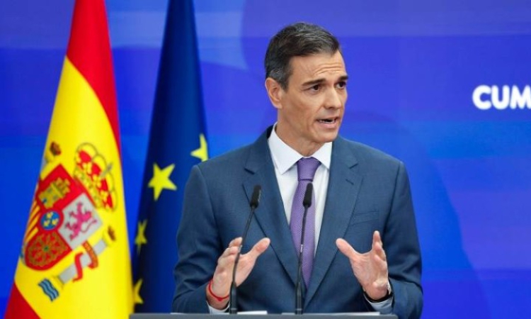 Испания забранява достъпа до социални мрежи за деца под 16 години